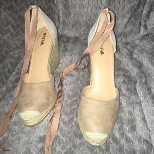 Tan Wedges